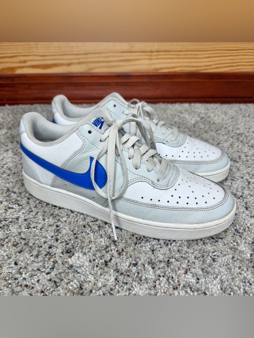 Nike Men’s Court Vision Low Top Sneakers Tennis Shoes 8 White Blue Gray Athletic